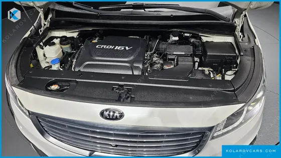 KIA CARNIVAL 9-SEATER NOBLESSE