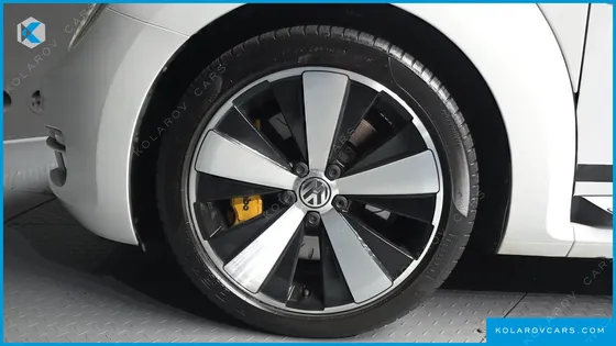 VOLKSWAGEN BEETLE 2.0 TDI PREMIUM