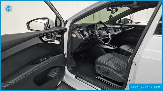 AUDI Q4 E-TRON 40 PREMIUM