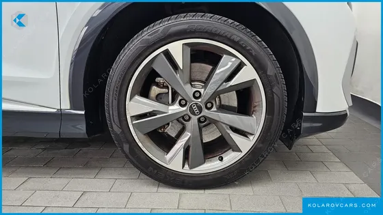 AUDI Q4 E-TRON 40 PREMIUM