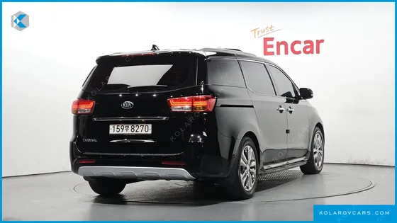 KIA CARNIVAL 9-SEATER PRESTIGE