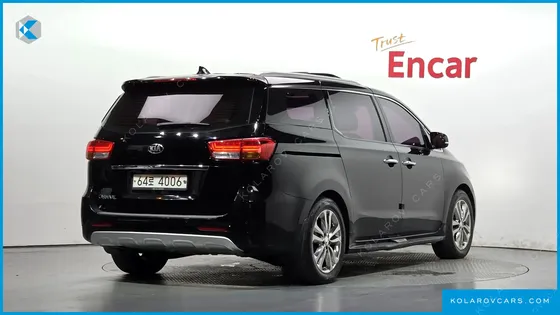 KIA CARNIVAL 9-SEATER NOBLESSE