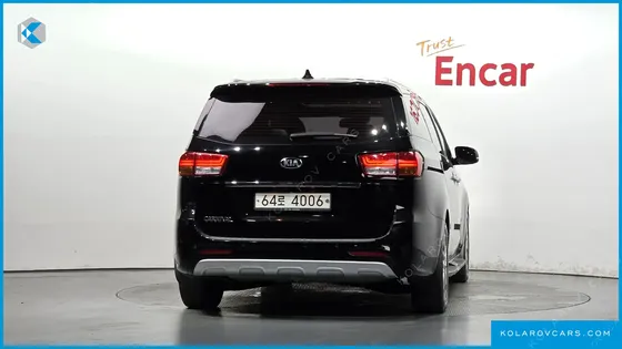 KIA CARNIVAL 9-SEATER NOBLESSE
