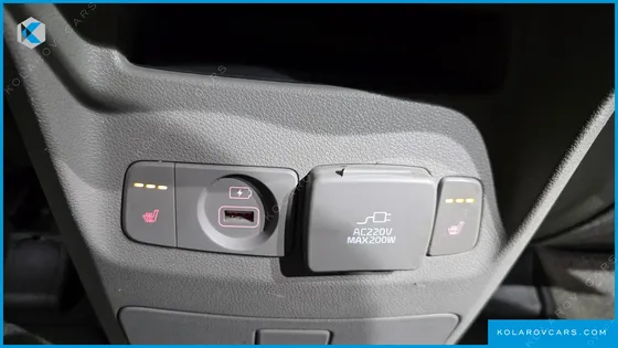 KIA CARNIVAL 9-SEATER NOBLESSE