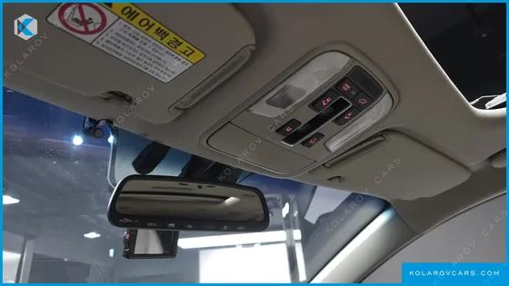KIA CARNIVAL 9-SEATER NOBLESSE