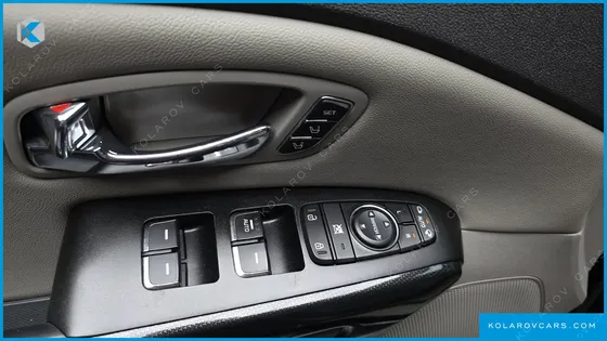KIA CARNIVAL 9-SEATER NOBLESSE