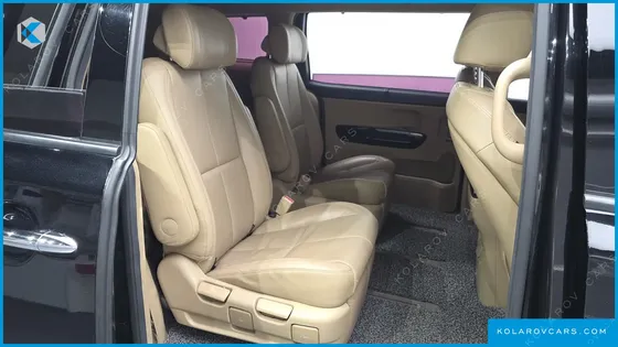 KIA CARNIVAL 7-SEATER LIMOUSINE
