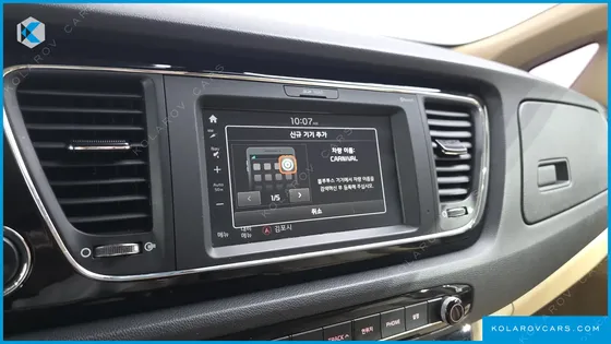 KIA CARNIVAL 7-SEATER LIMOUSINE