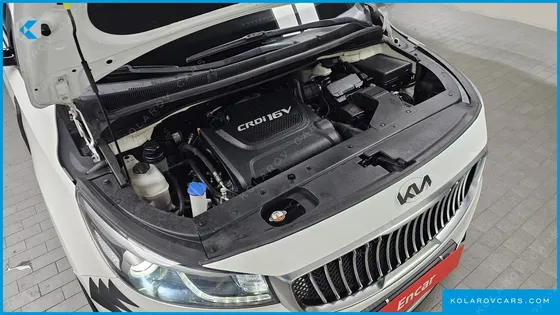 KIA CARNIVAL 9-SEATER PRESTIGE