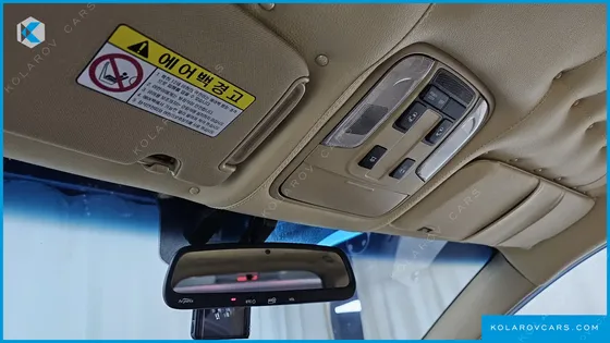 KIA CARNIVAL 9-SEATER PRESTIGE