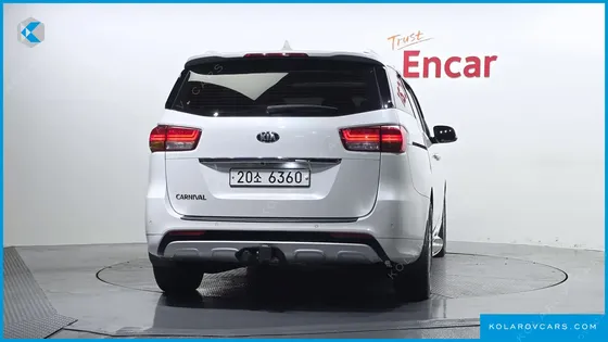 KIA CARNIVAL 9-SEATER NOBLESSE