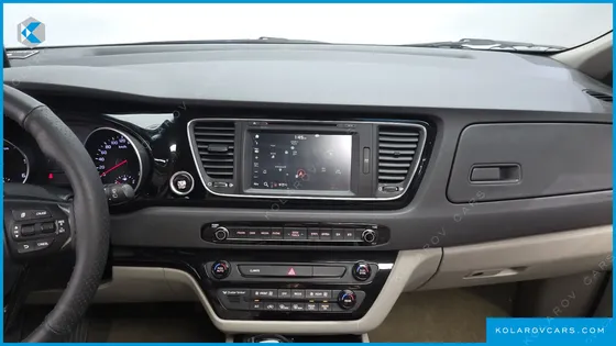 KIA CARNIVAL 9-SEATER NOBLESSE
