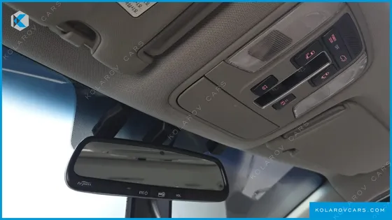 KIA CARNIVAL 9-SEATER NOBLESSE