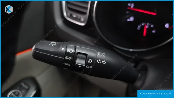 KIA CARNIVAL 9-SEATER NOBLESSE