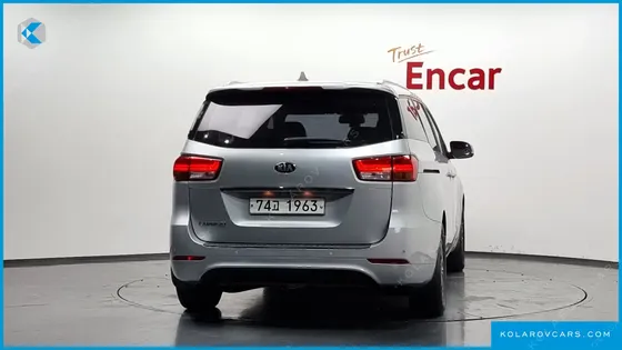 KIA CARNIVAL 11-SEATER PRESTIGE