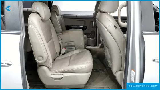 KIA CARNIVAL 11-SEATER PRESTIGE