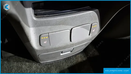 KIA CARNIVAL 11-SEATER PRESTIGE