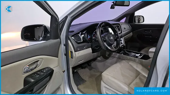 KIA CARNIVAL 9-SEATER PRESTIGE
