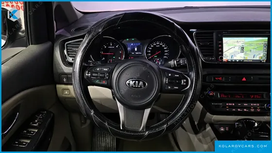 KIA CARNIVAL 9-SEATER PRESTIGE