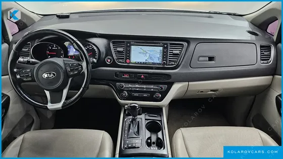 KIA CARNIVAL 9-SEATER LUXURY