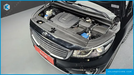 KIA CARNIVAL GASOLINE 7-SEATER LIMOUSINE