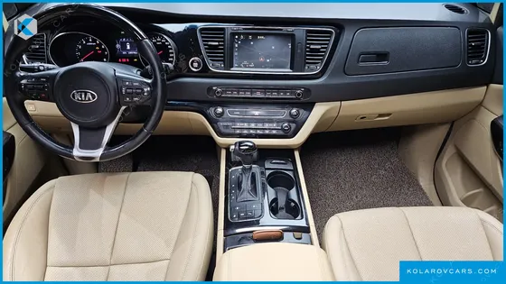 KIA CARNIVAL GASOLINE 7-SEATER LIMOUSINE
