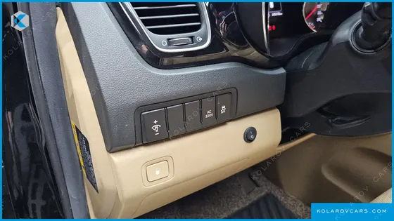 KIA CARNIVAL GASOLINE 7-SEATER LIMOUSINE