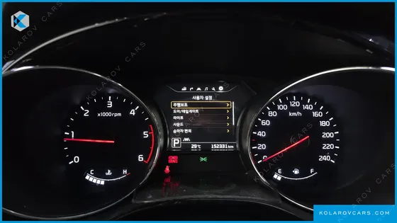 KIA CARNIVAL 9-SEATER NOBLESSE