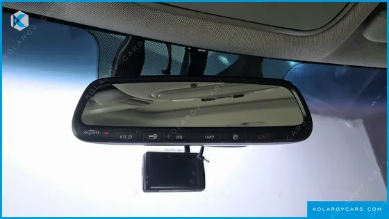 KIA CARNIVAL 9-SEATER NOBLESSE