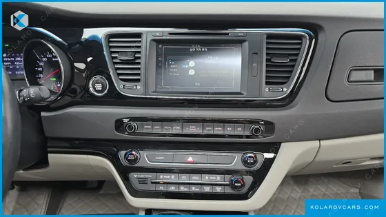 KIA CARNIVAL GASOLINE 9-SEATER NOBLESSE