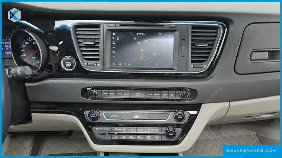 KIA CARNIVAL GASOLINE 9-SEATER NOBLESSE
