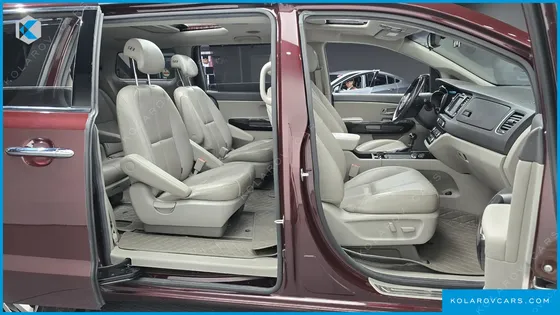 KIA CARNIVAL GASOLINE 9-SEATER NOBLESSE