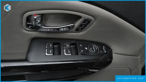 KIA CARNIVAL GASOLINE 9-SEATER NOBLESSE