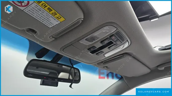 KIA CARNIVAL GASOLINE 9-SEATER NOBLESSE