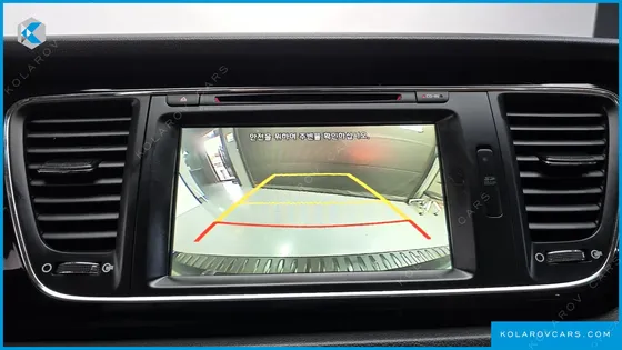 KIA CARNIVAL 7-SEATER LIMOUSINE