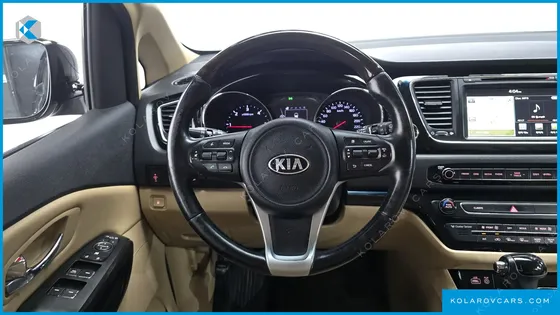 KIA CARNIVAL 7-SEATER LIMOUSINE