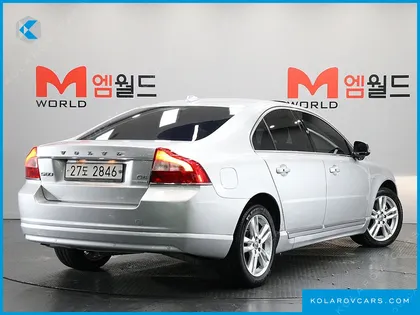 VOLVO S80 D4