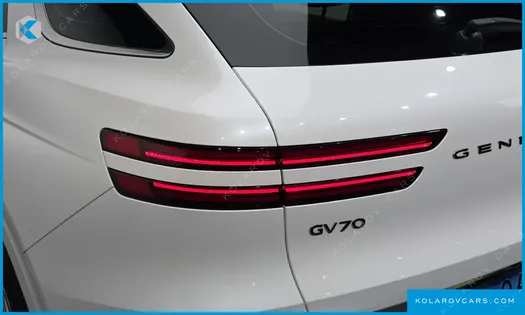 GENESIS GV70 E-AWD