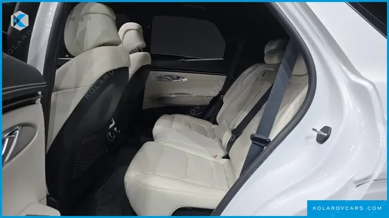 GENESIS GV70 E-AWD