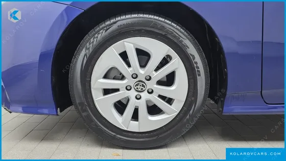 TOYOTA PRIUS 1.8 E