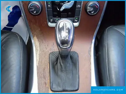 VOLVO S80 D4