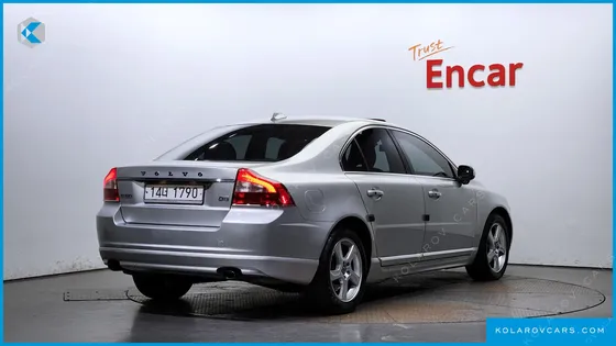 VOLVO S80 D5