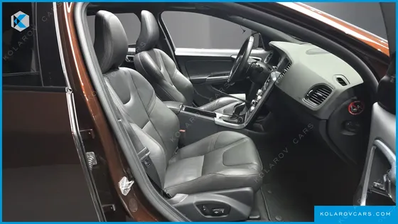 VOLVO V60 T5 AWD