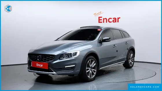 VOLVO V60 D4