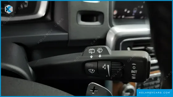 VOLVO V60 D4