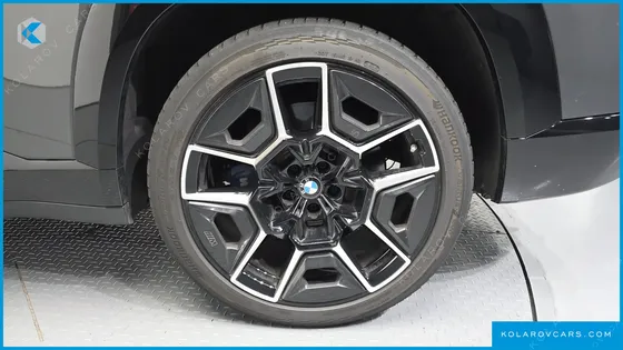BMW XM 4.4
