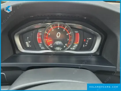 VOLVO V60 T5 AWD