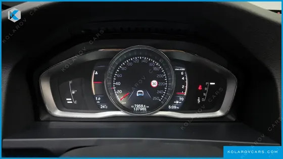 VOLVO V60 T5 AWD