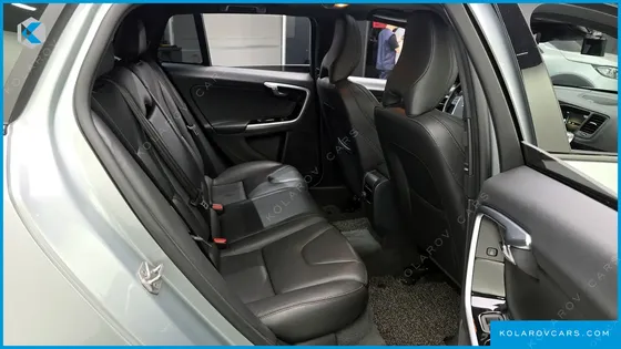 VOLVO V60 T5 AWD