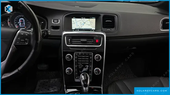 VOLVO V60 T5 AWD